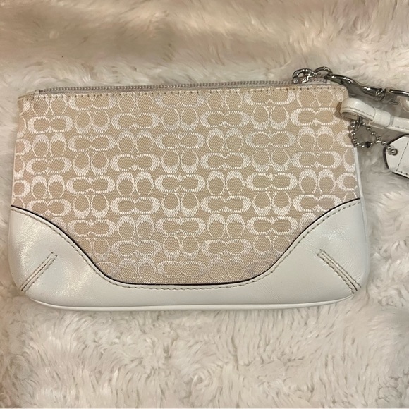 Coach Soho wristlet - Picture 2 of 7